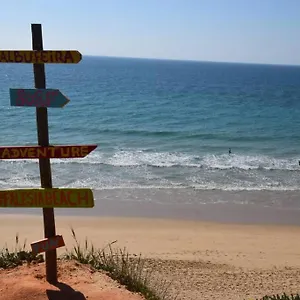 https://buganvlia-apartment-praia-da-falsia.hotelaalgarve.com