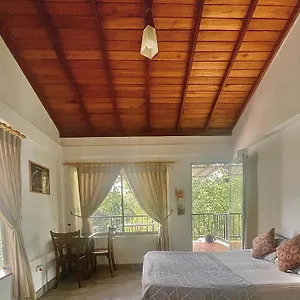 https://e-stay-hanthana-kandy.kandyhotelsnow.com