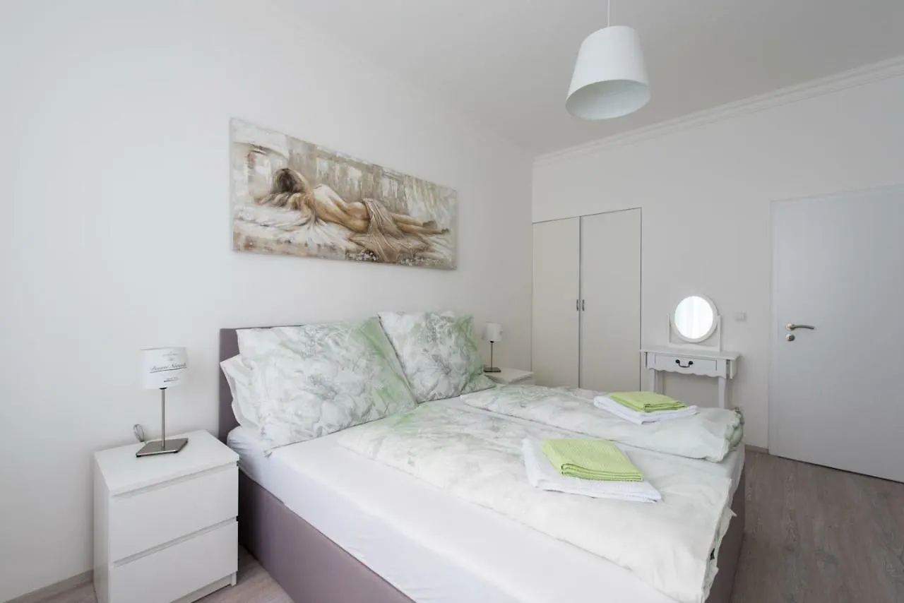 Let It Be Vienna U1, U2, U4 Karlsplatz Oper Apartment