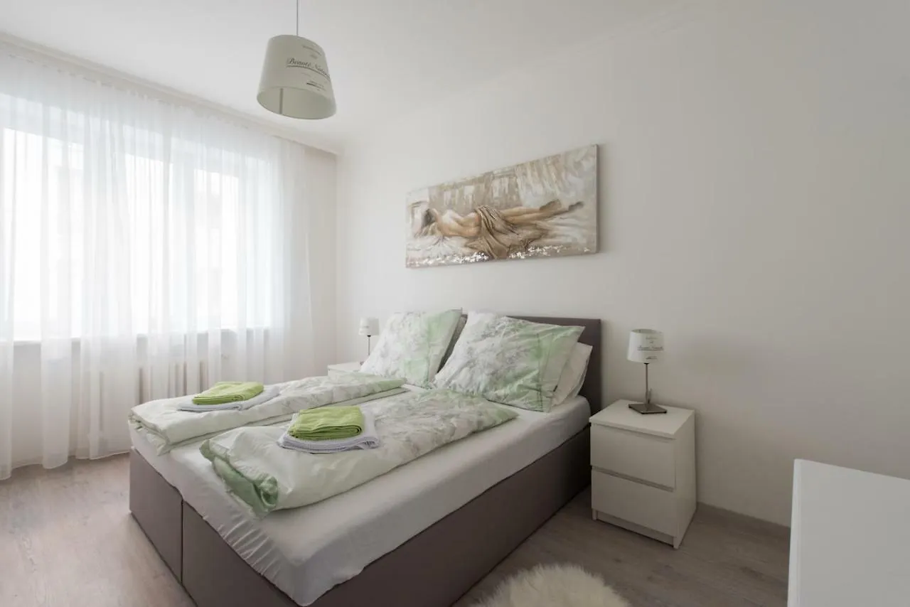 Let It Be Vienna U1, U2, U4 Karlsplatz Oper Apartamento Áustria